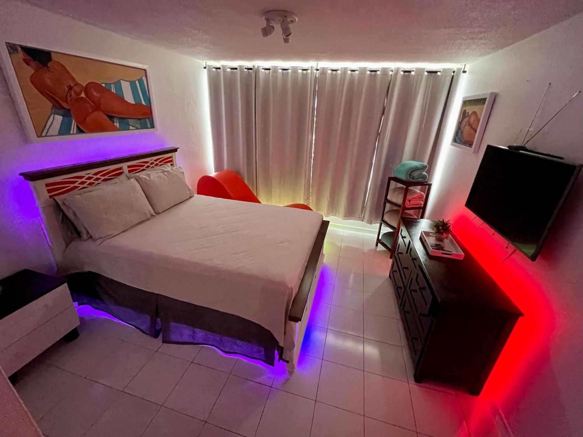 Beachfront Tropical Tantra Apartment San Juan Exterior photo