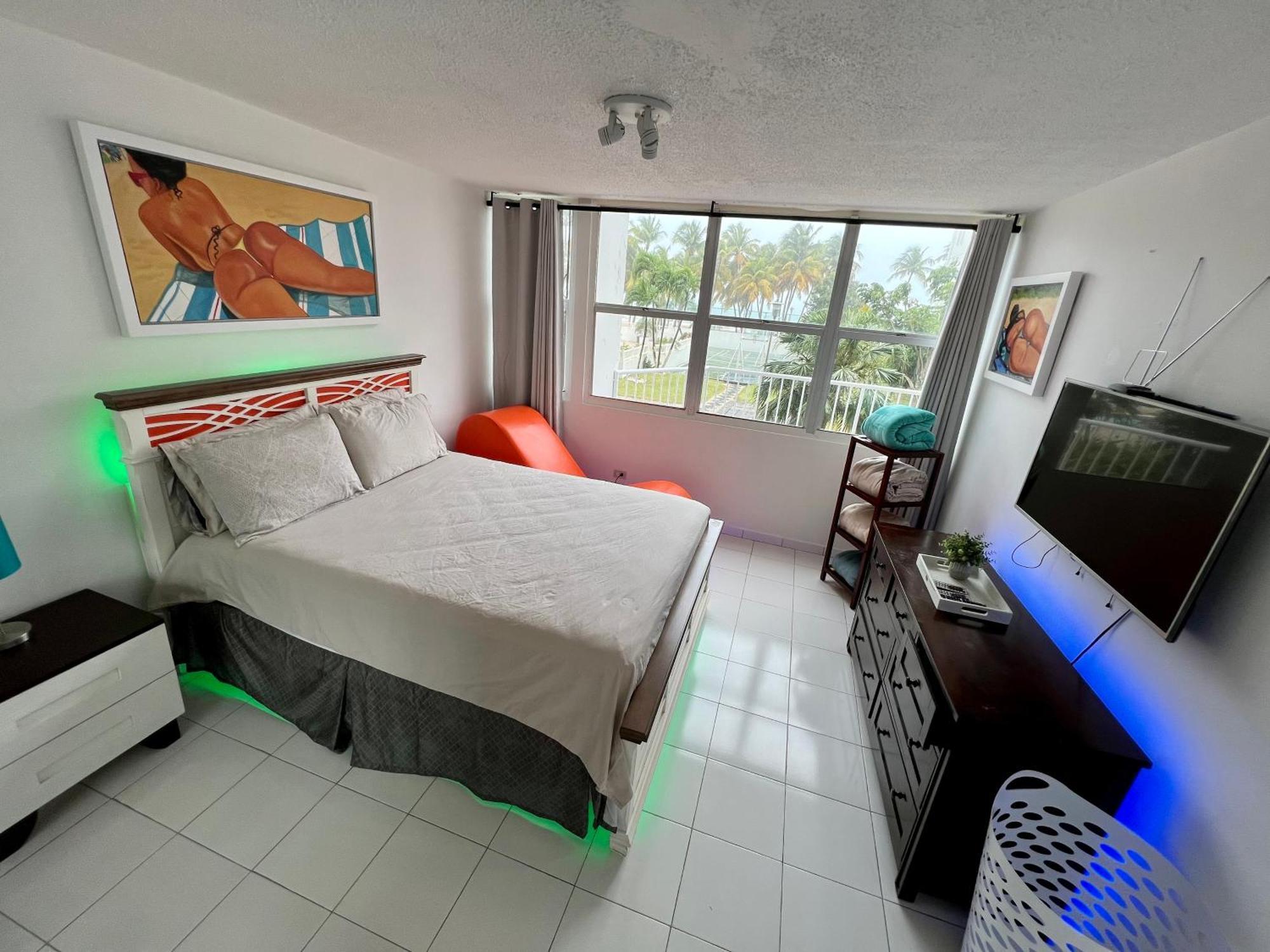 Beachfront Tropical Tantra Apartment San Juan Exterior photo