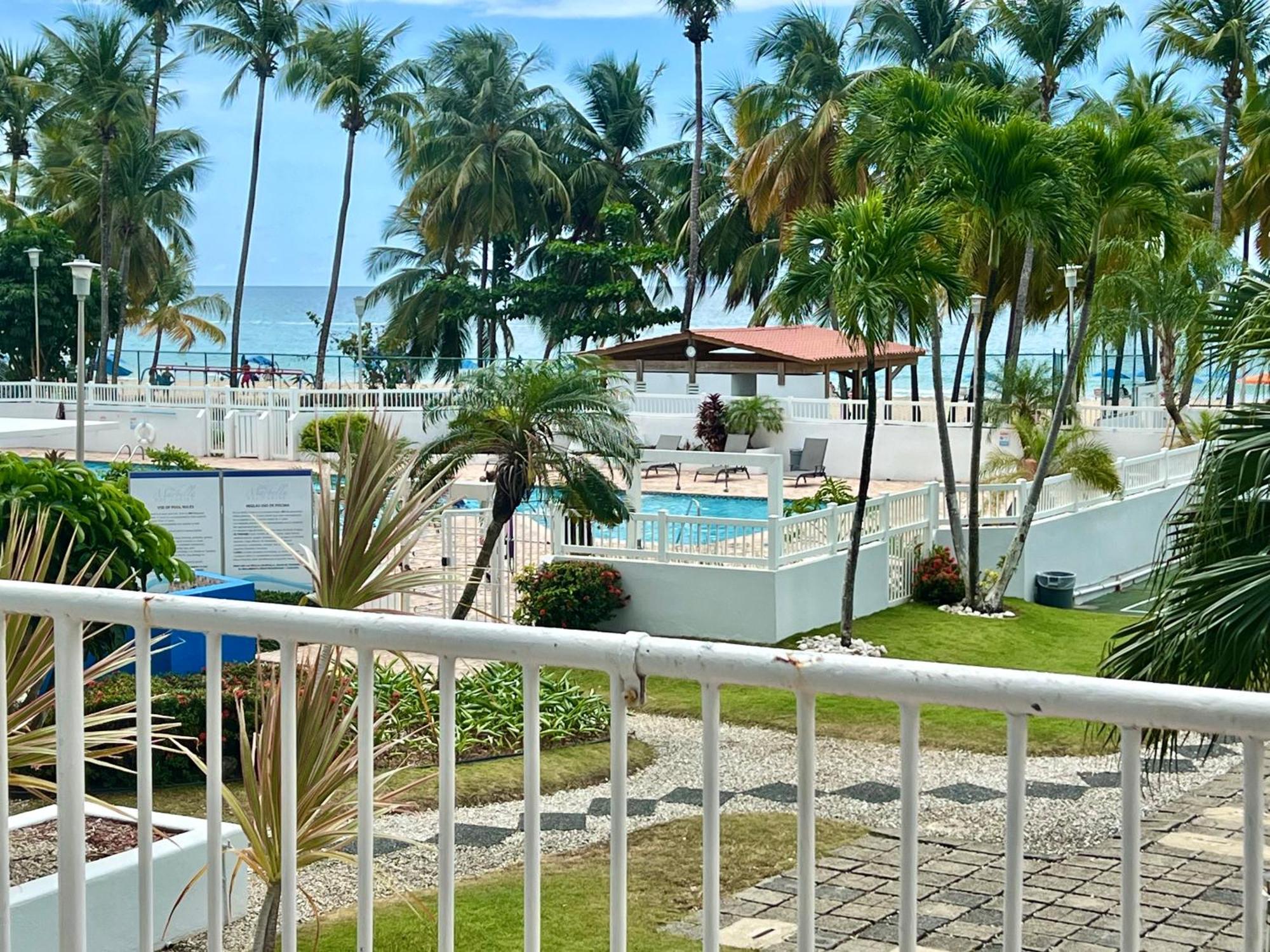 Beachfront Tropical Tantra Apartment San Juan Exterior photo